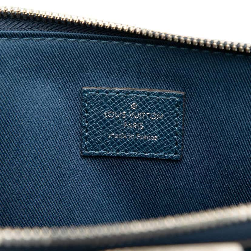 Louis Vuitton Taiga Anton Tote Blue Leather Very good condition - Box View