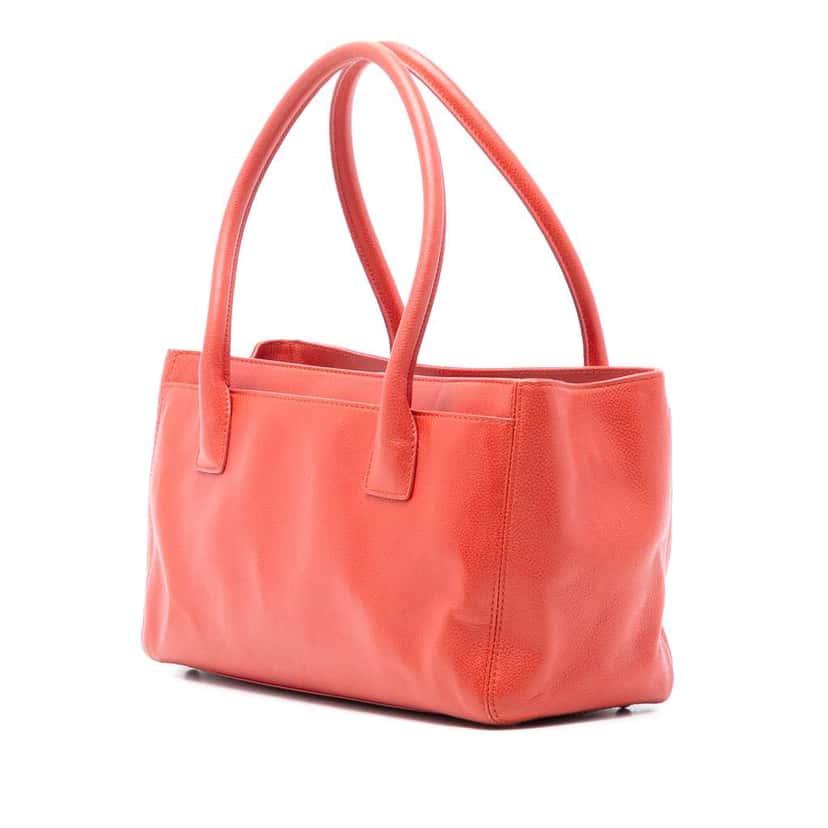 Chanel Small Calfskin Executive Cerf Tote Red Leather Good condition - Back View