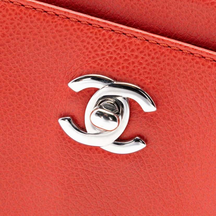Chanel Small Calfskin Executive Cerf Tote Red Leather Good condition - Box View