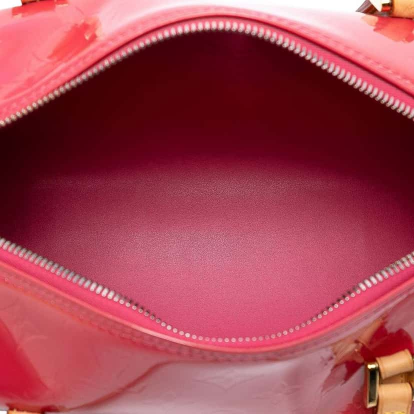 Louis Vuitton Monogram Vernis Bedford Red Leather Good condition - Model View