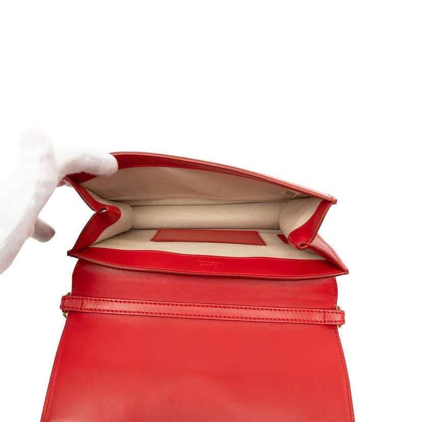 Salvatore Ferragamo Small Calfskin and Suede C Clutch With Chain Red Leather Very good condition - Model View