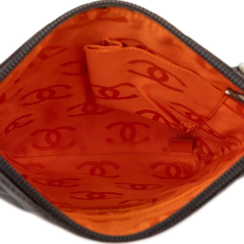 Chanel Quilted Lambskin Cambon Ligne Flat Crossbody Brown Leather Good condition - Model View