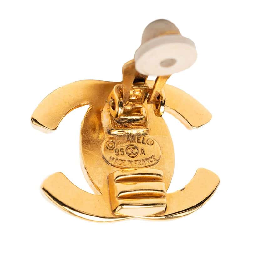 Chanel Gold Plated CC Turn Lock Clip on Earrings Gold Metal Good condition - Inside View