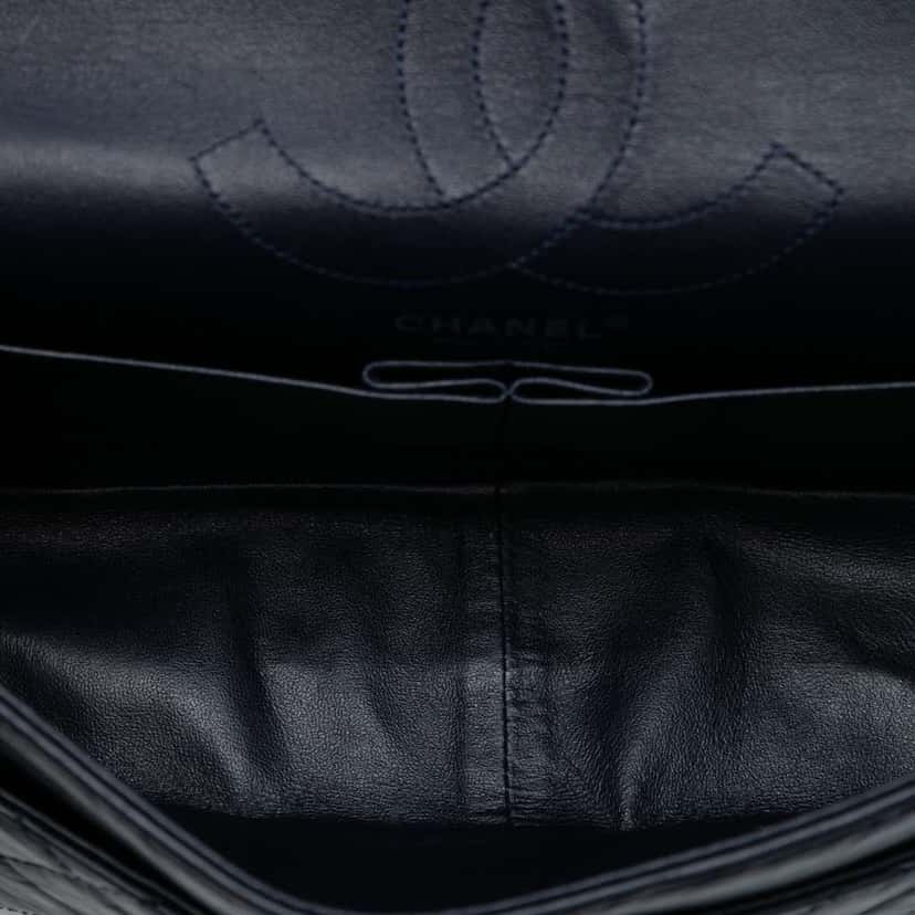 Chanel Quilted Aged Calfskin Reissue 2.55 Double Flap 226 Blue Leather Good condition - Model View