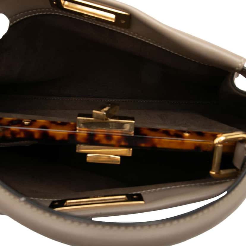 Fendi Medium Leather Selleria Peekaboo Iconic Satchel Brown Leather Good condition - Model View