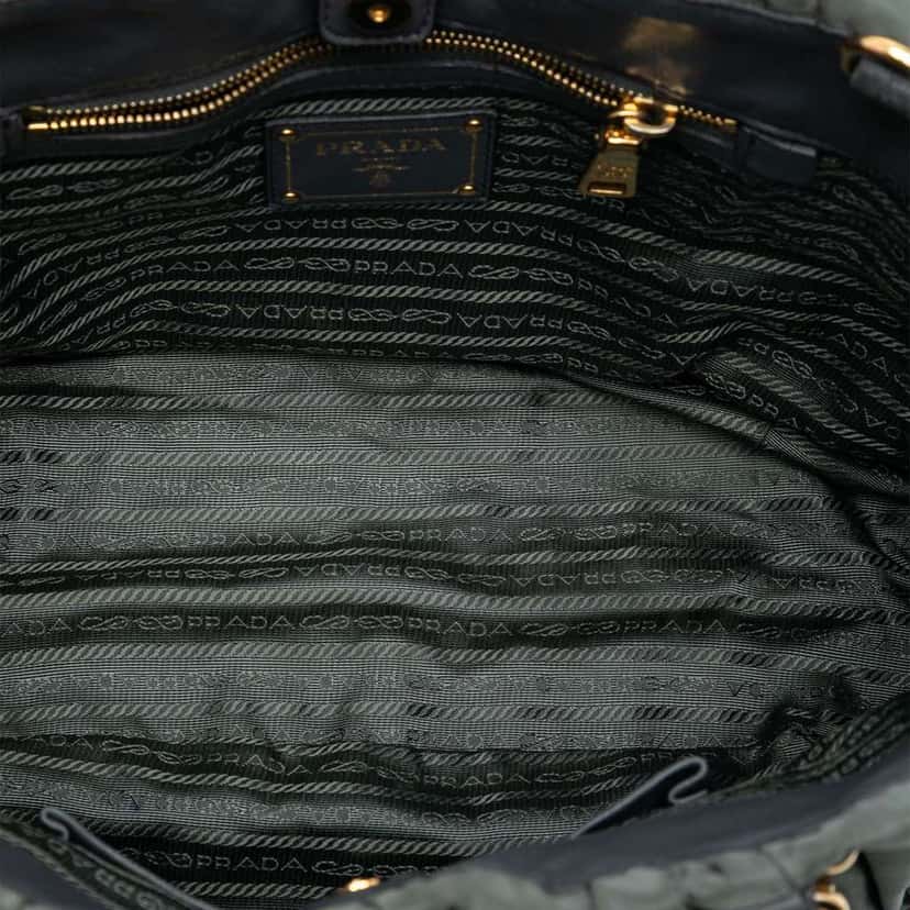 Prada Tessuto Gaufre Satchel Grey Good condition - Model View