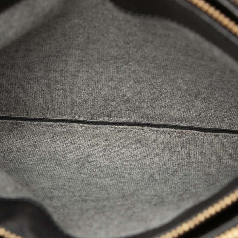 Celine Large Lambskin Trio Crossbody Black Leather Good condition - Model View