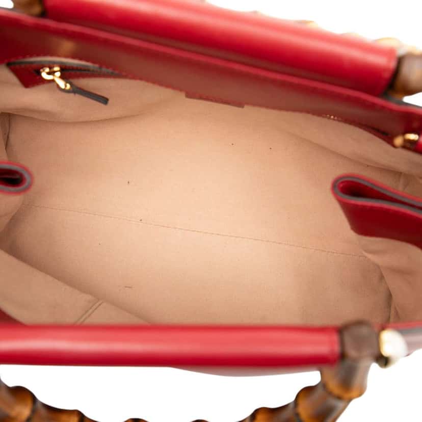 Gucci Small Leather Bamboo Nymphaea Satchel Red Leather Very good condition - Model View