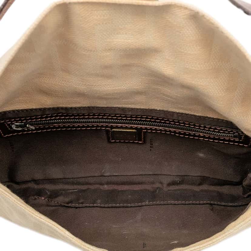 Fendi Zucca Canvas Baguette Brown Canvas Good condition - Model View