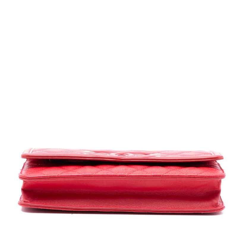 Chanel Caviar CC Filigree Wallet On Chain Red Leather Good condition - Inside View