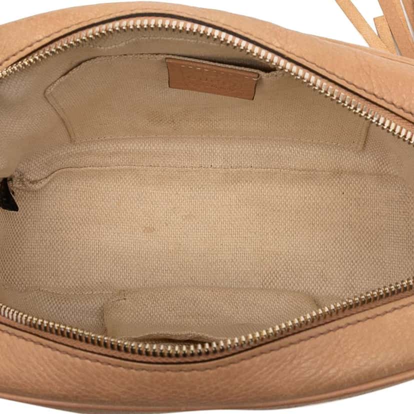 Gucci Leather Soho Disco Crossbody Brown Leather Good condition - Model View