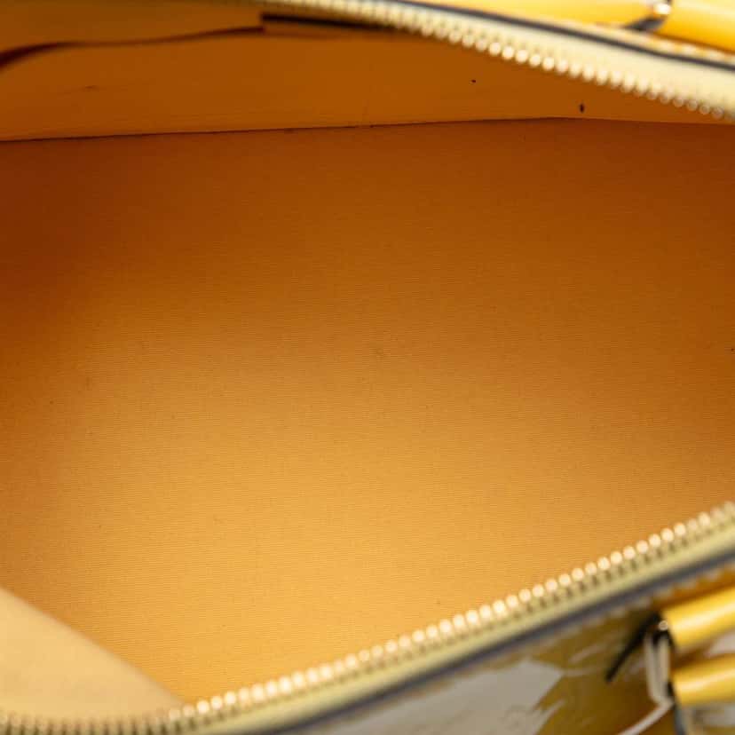Louis Vuitton Monogram Vernis Alma PM Yellow Leather Good condition - Model View
