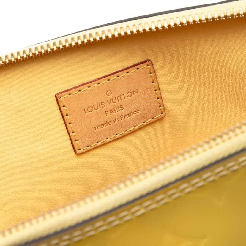 Louis Vuitton Monogram Vernis Alma PM Yellow Leather Good condition - Box View