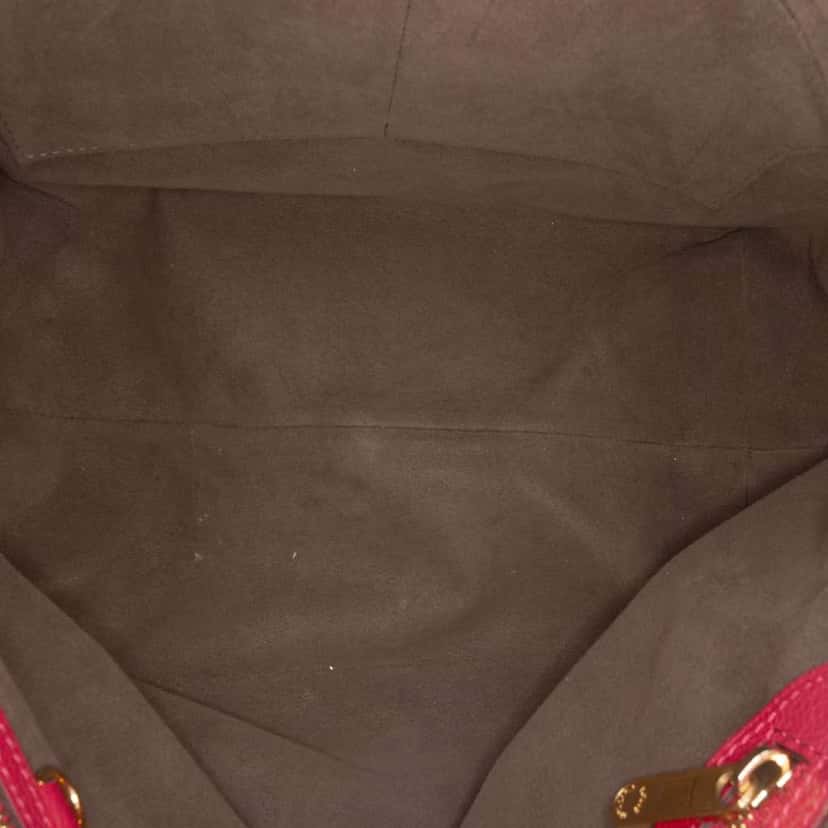 Louis Vuitton Monogram Mahina Cirrus PM Red Leather Very good condition - Model View