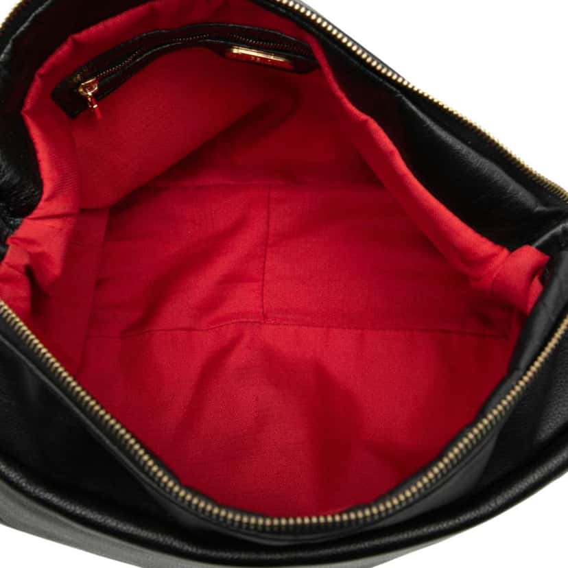 Fendi Leather Shoulder Bag Black Leather Good condition - Model View