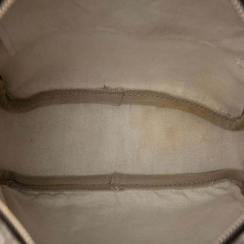 Gucci GG Supreme Crossbody Brown Canvas Good condition - Model View