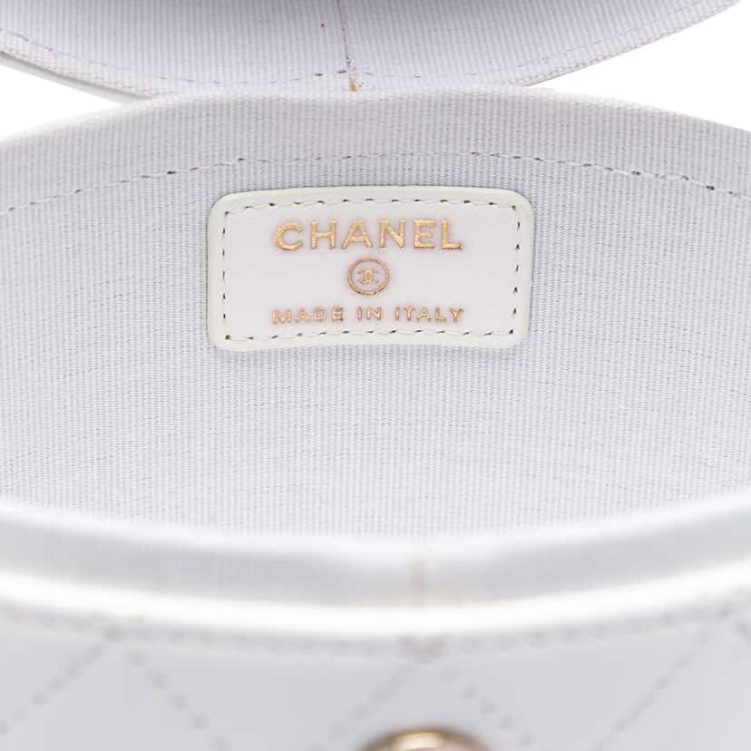 Chanel Small Quilted Lambskin CC Allure Vanity Case White Leather Good condition - Box View