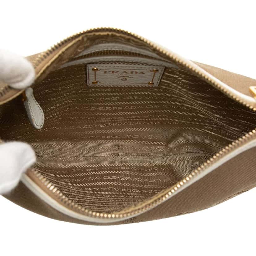 Prada Canvas Canapa Logo Crossbody Brown Canvas Very good condition - Model View