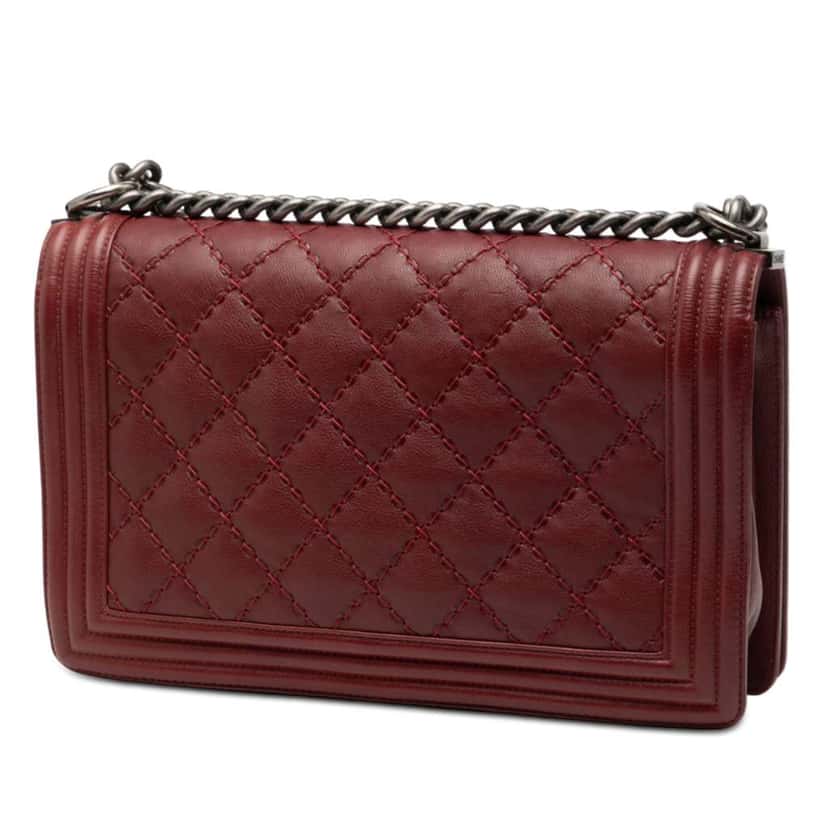 Chanel Medium Quilted Lambskin Double Stitch Boy Flap Red Leather Very good condition - Back View