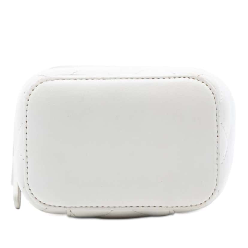 Chanel Mini Quilted Lambskin Camellia Bow Vanity Case with Chain White Leather Good condition - Inside View