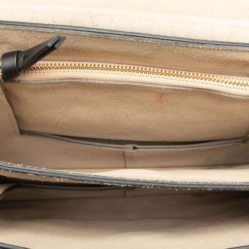 Chloé Medium Diamond Embossed Calfskin Faye Shoulder bag Black Leather Good condition - Model View