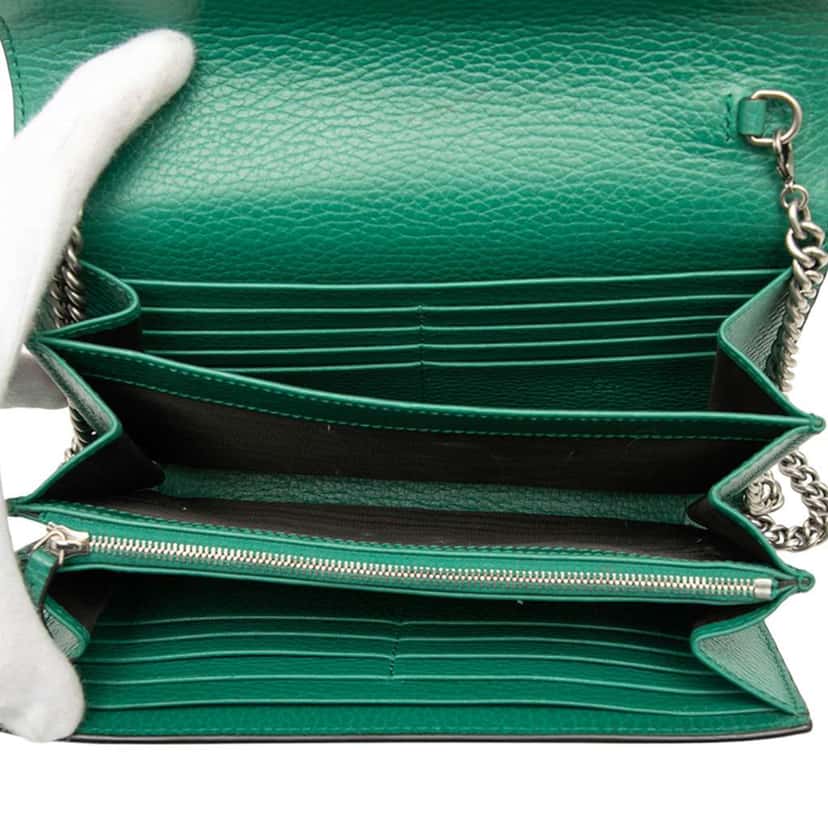 Gucci Leather Dionysus Wallet on Chain Green Leather Very good condition - Model View