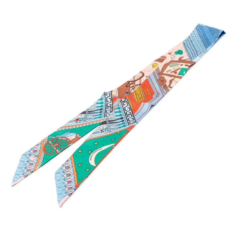 Hermès Objets de Curiosite Silk Twilly Scarf Blue Silk Very good condition - Front View