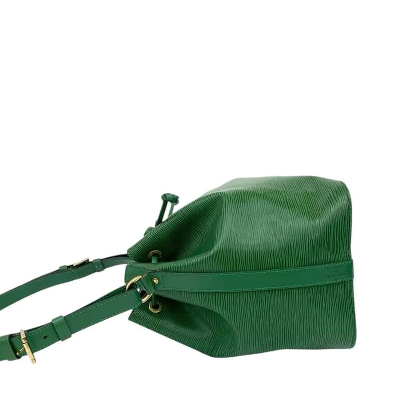 Louis Vuitton Epi Petit Noe Green Leather Good condition - Box View