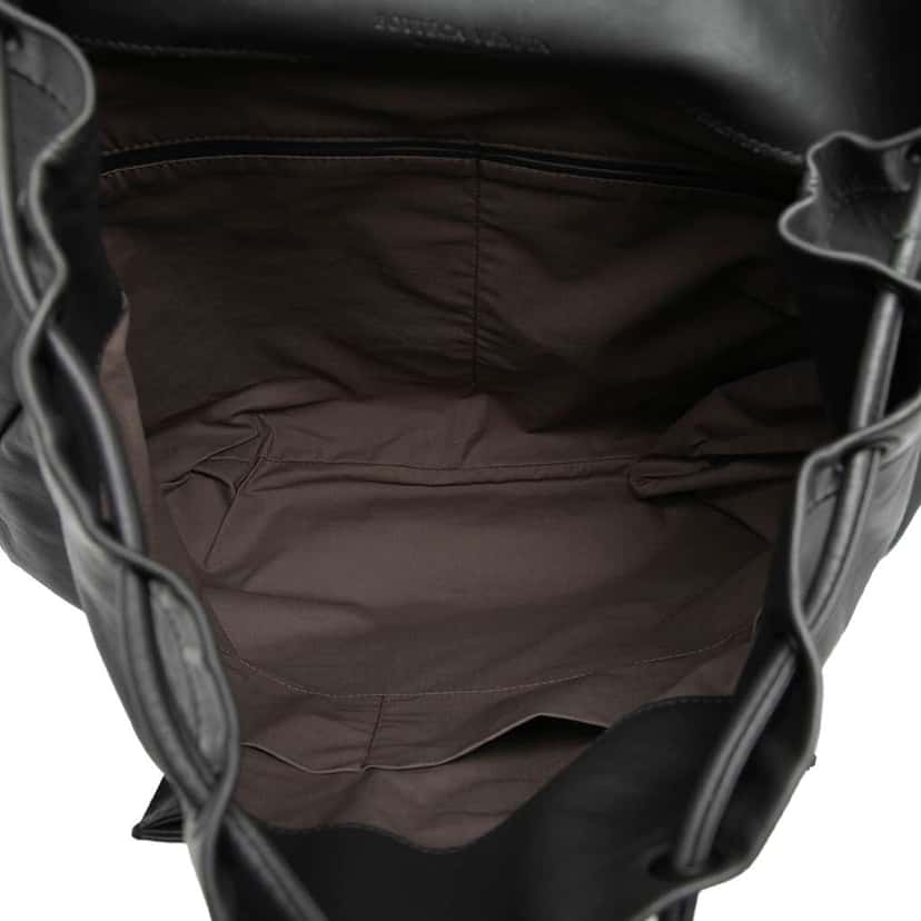 Bottega Veneta Intrecciato Trimmed Leather Drawstring Backpack Grey Leather Good condition - Model View