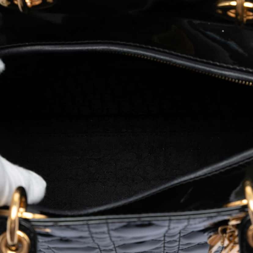 Dior Large Patent Cannage Lady Dior Black Leather Very good condition - Model View