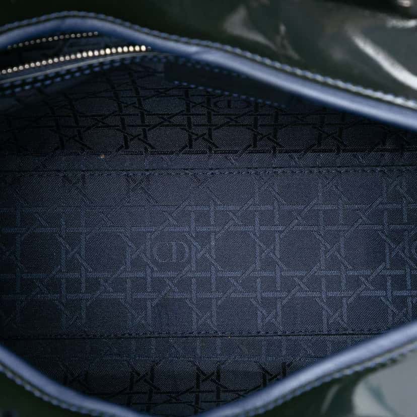 Dior Large Patent Cannage Lady Dior Blue Leather Good condition - Model View