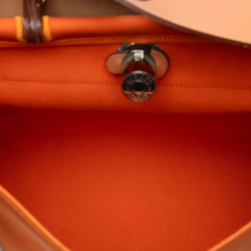 Hermès Toile Herbag Zip 31 Orange Canvas Good condition - Model View