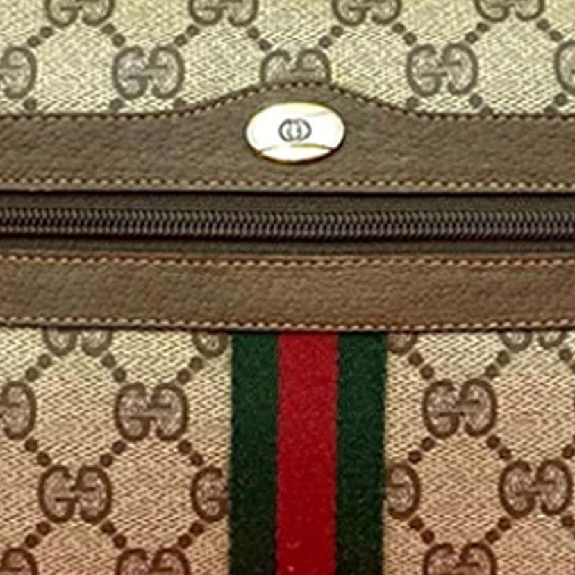 Gucci GG Supreme Web Crossbody Brown Canvas Good condition - Model View