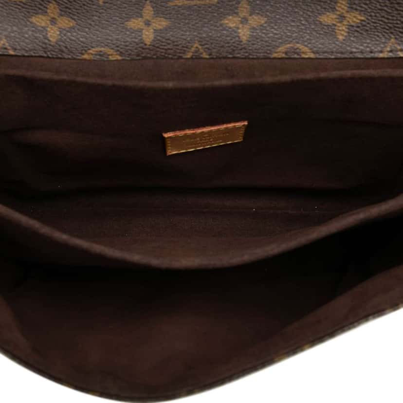 Louis Vuitton Monogram Pochette Metis Brown Good condition - Model View