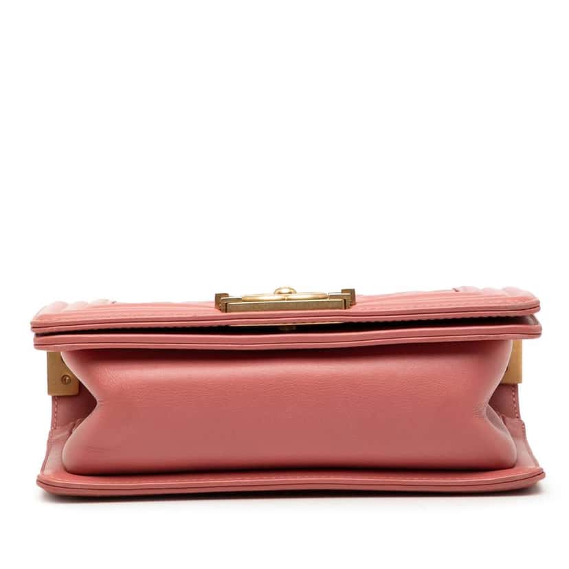 Chanel Small Quilted Lambskin Boy Flap Pink Leather Very good condition - Inside View