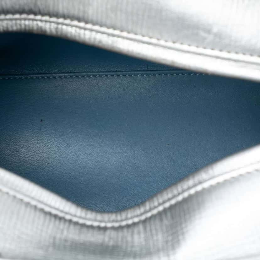 Dior Medium Calfskin Patch Embellished Lady Dior Silver Leather Good condition - Model View