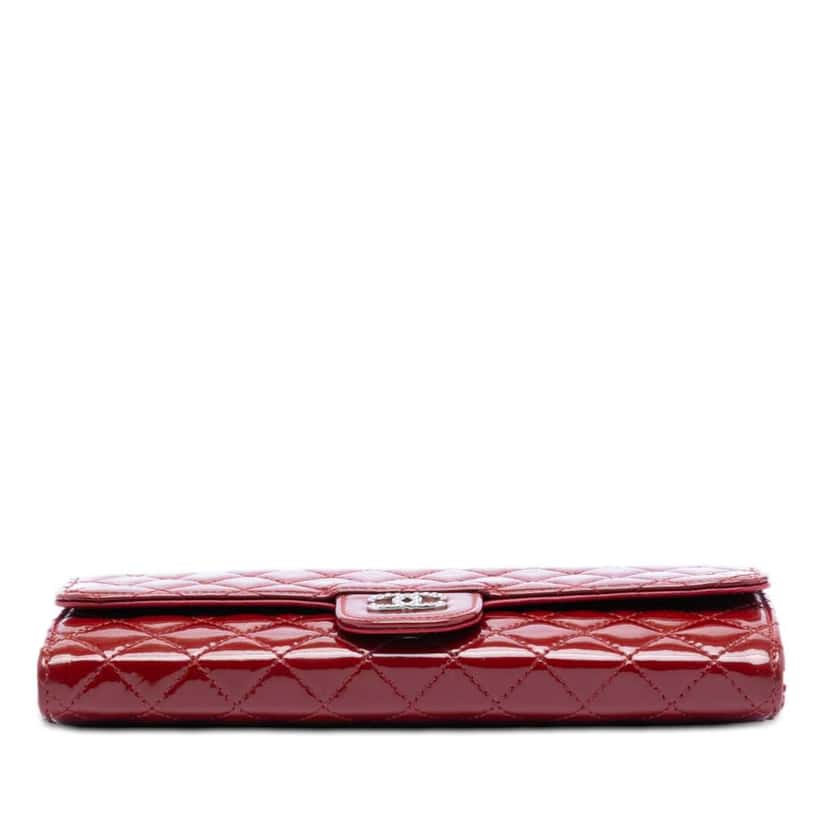 Chanel Quilted Patent Brilliant East West Flap Clutch with Chain Red Leather Good condition - Inside View