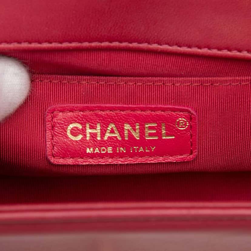 Chanel Small Chevron Calfskin Boy Flap Red Leather Very good condition - Box View