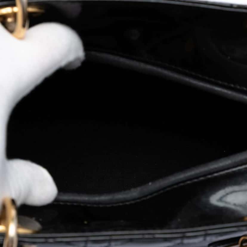 Dior Medium Patent Cannage Lady Dior Black Leather Good condition - Model View