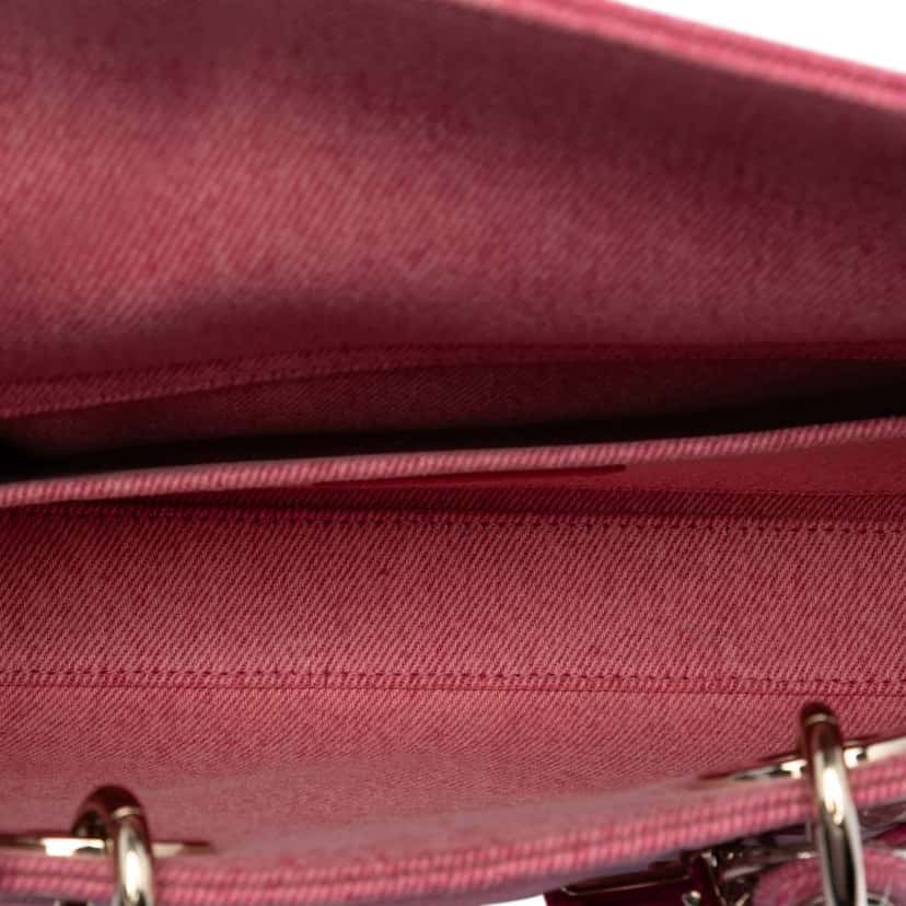Dior Medium Denim Macrocannage Lady D Joy Pink Denim Very good condition - Model View