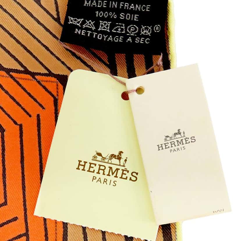 Hermès Jeu des Omnibus Remix Silk Scarf 90 Orange Silk Good condition - Model View