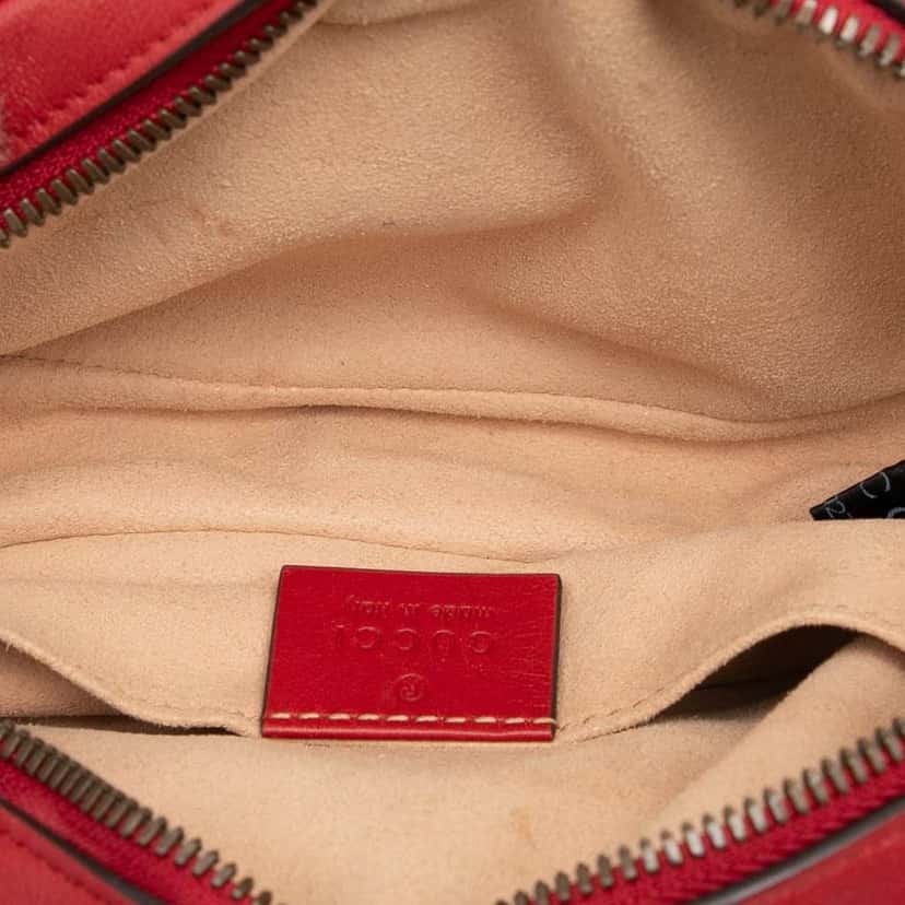 Gucci GG Marmont Matelasse Leather Belt Bag Red Leather Good condition - Model View