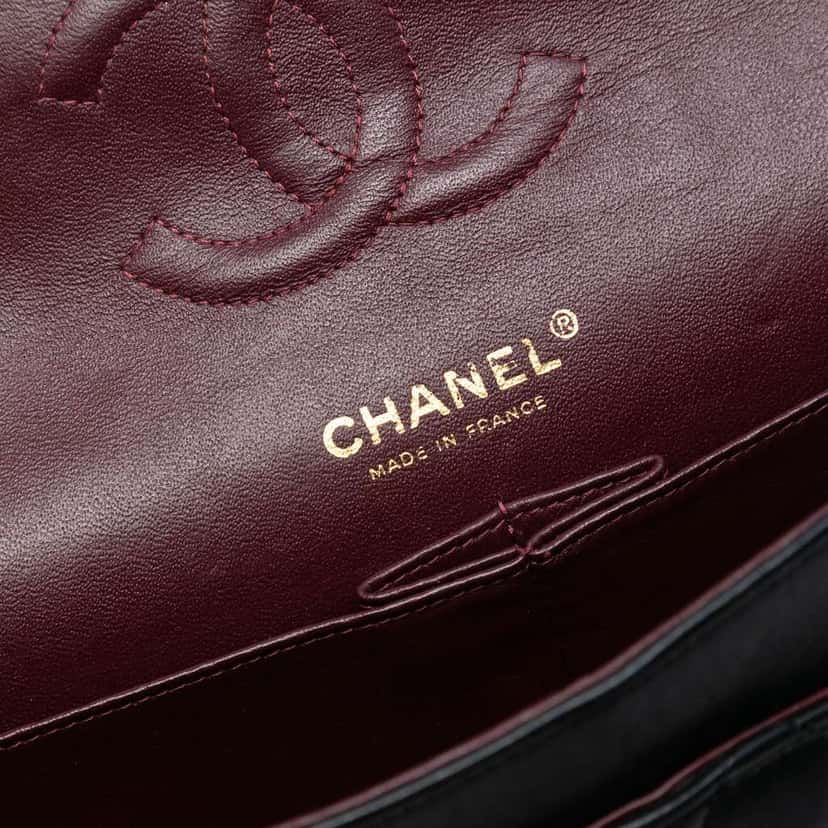Chanel Medium Classic Lambskin Double Flap Black Leather Good condition - Box View