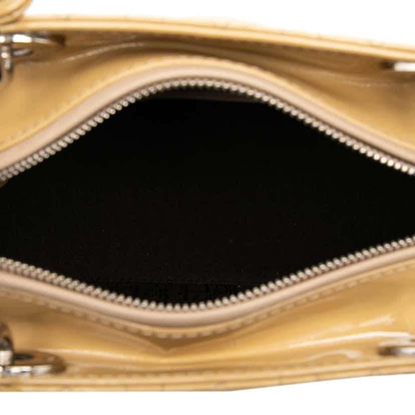 Dior Medium Patent Cannage Lady Dior Brown Leather Good condition - Model View