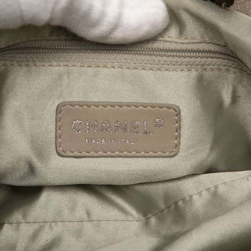Chanel Baby Metallic Calfskin Coco Cabas Tote Brown Leather Good condition - Box View