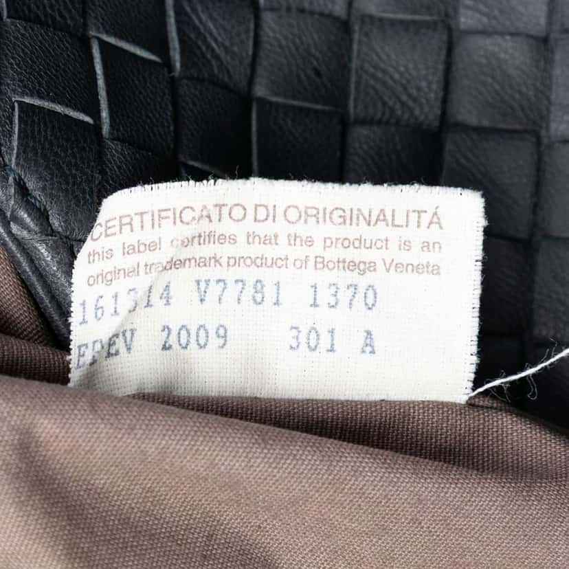 Bottega Veneta Nappa Intrecciato Flap Crossbody Grey Leather Very good condition - Box View