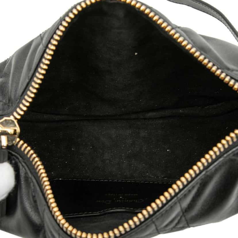 Dior Small Lambskin Cannage Dior Vibe Hobo Black Leather Good condition - Model View