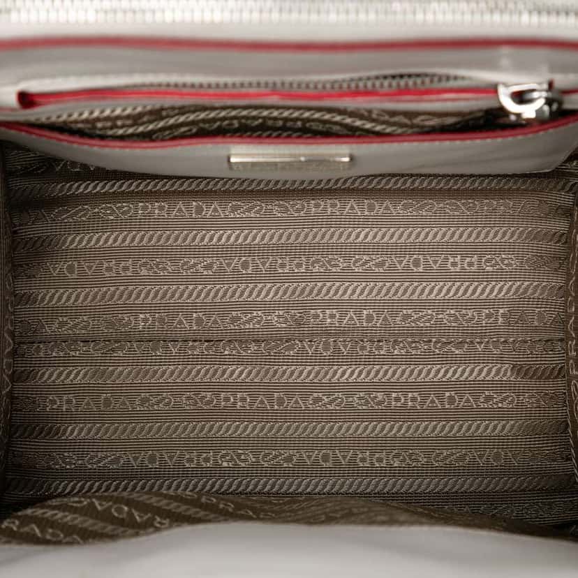 Prada Mini Scamosciato Trimmed Glace Calf Twin Pocket Satchel White Leather Very good condition - Model View