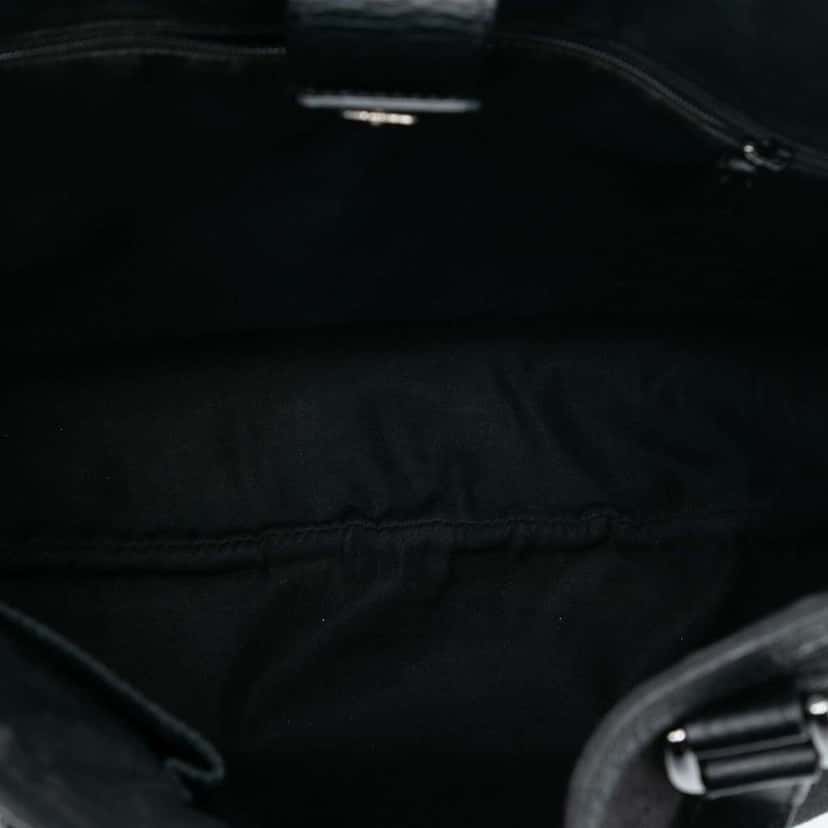 Gucci GG Denim Abbey D Ring Convertible Tote Black Denim Good condition - Model View