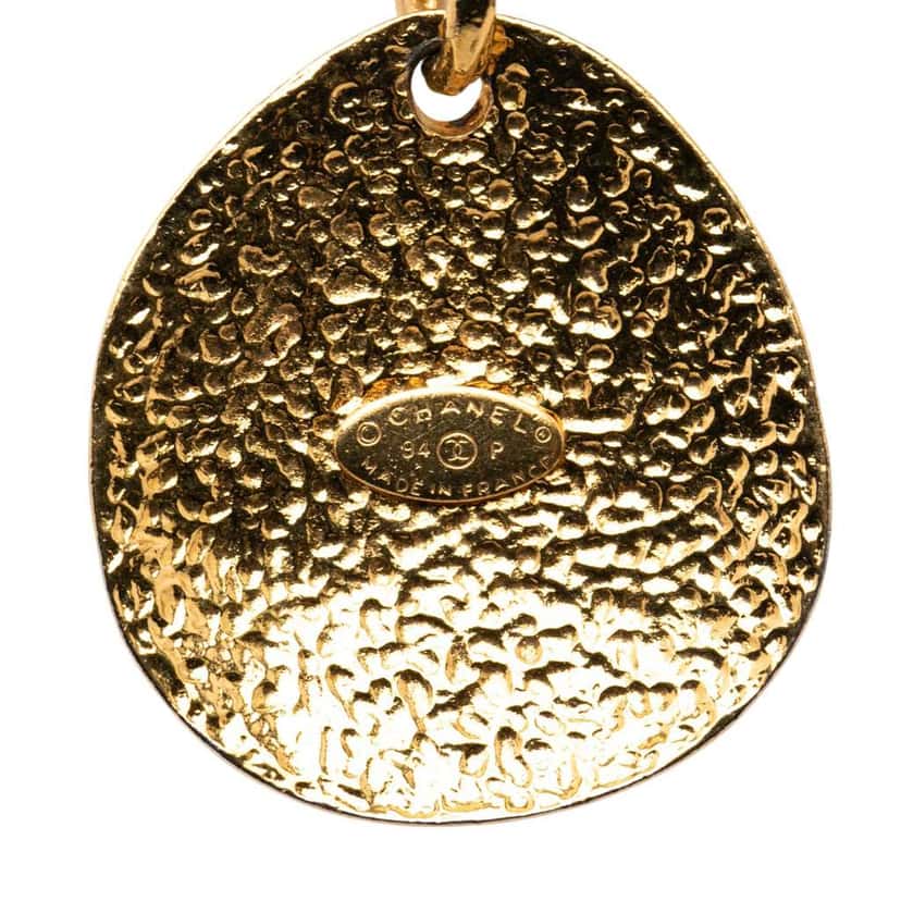 Chanel Gold Plated CC Quilted Oval Pendant Necklace Gold Metal Very good condition - Inside View